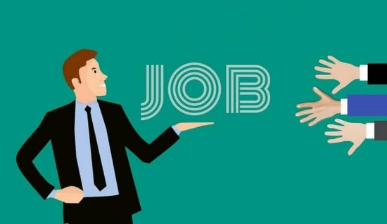 Ai có thể vay tiền trên các web top vay online?